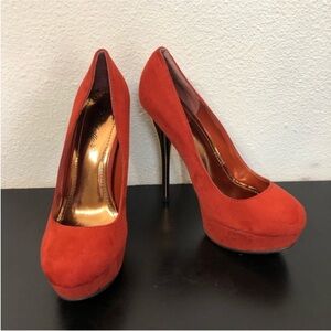Breckelles Rust Red Metallic Gold Heels